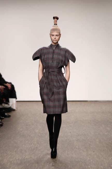 aw-2016_mercedes-benz-fashion-week-berlin_de_0014_i-vr-isabel-vollrath_61588