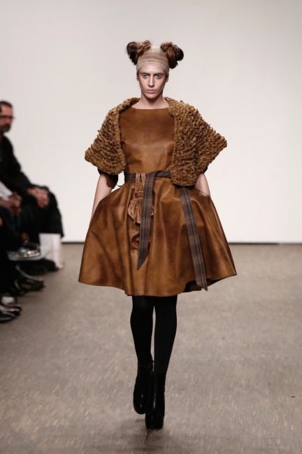 aw-2016_mercedes-benz-fashion-week-berlin_de_0017_i-vr-isabel-vollrath_61585