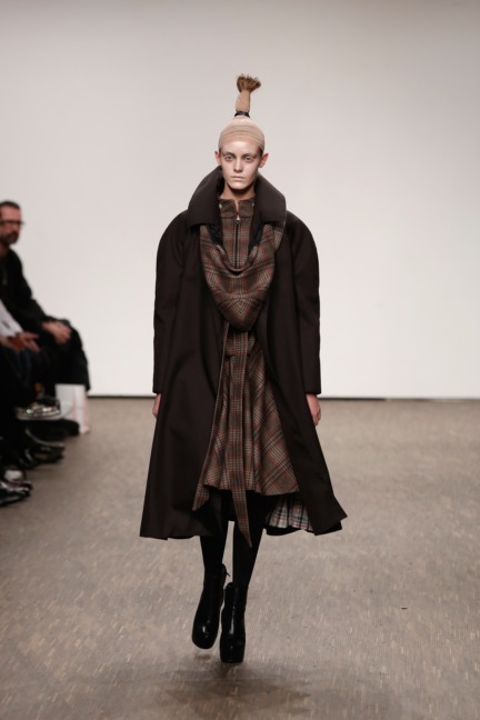 aw-2016_mercedes-benz-fashion-week-berlin_de_0021_i-vr-isabel-vollrath_61581