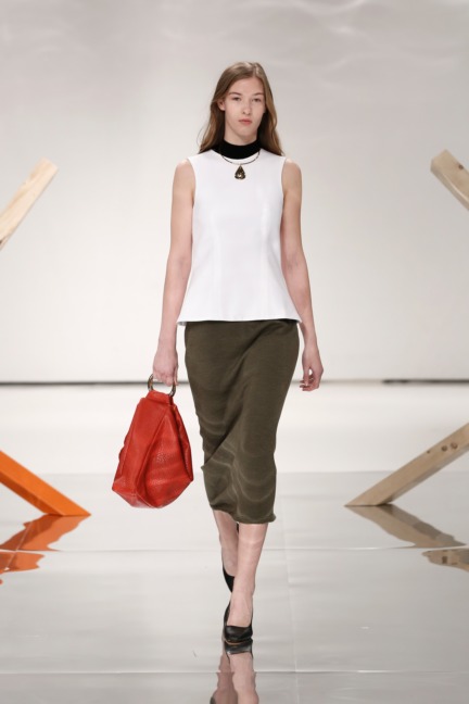 aw-2016_mercedes-benz-fashion-week-berlin_de_0012_louise-friedlaender_61355