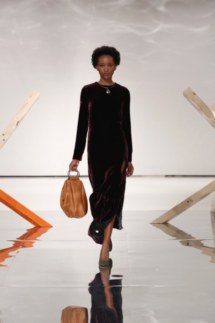 aw-2016_mercedes-benz-fashion-week-berlin_de_0024_louise-friedlaender_61343