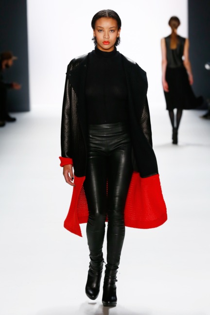 aw-2016_mercedes-benz-fashion-week-berlin_de_0005_maisonnoee_62639