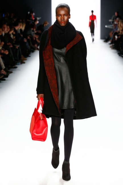 aw-2016_mercedes-benz-fashion-week-berlin_de_0021_maisonnoee_62623