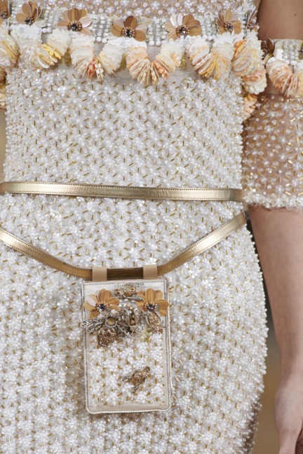 chanel-haute-couture-spring-summer-2016-details-12
