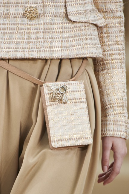 chanel-haute-couture-spring-summer-2016-details-26