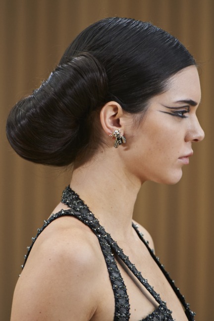 chanel-haute-couture-spring-summer-2016-details-3