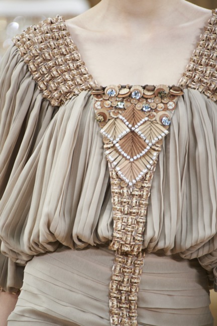 chanel-haute-couture-spring-summer-2016-details-32