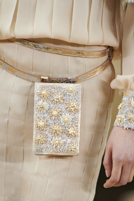 chanel-haute-couture-spring-summer-2016-details-33