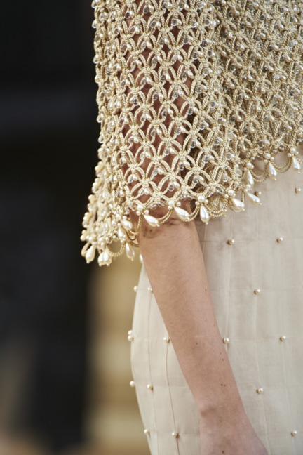 chanel-haute-couture-spring-summer-2016-details-34