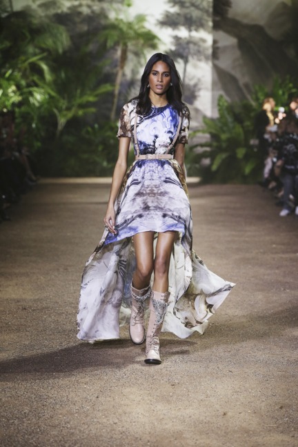 elie-saab-haute-couture-ss-16-38