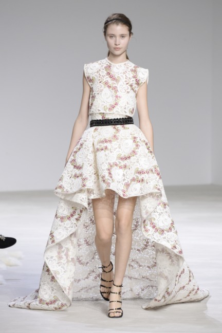 giambattista-valli-couture-spring-summer-2016-29