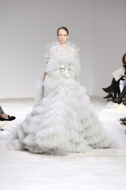 giambattista-valli-couture-spring-summer-2016-42