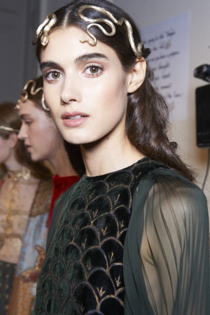valentino-backstage-haute-couture-spring-summer-2016-102