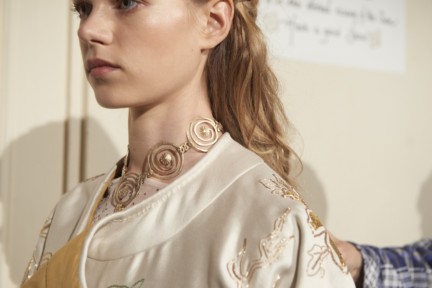 valentino-backstage-haute-couture-spring-summer-2016-11