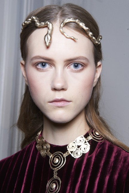 valentino-backstage-haute-couture-spring-summer-2016-118