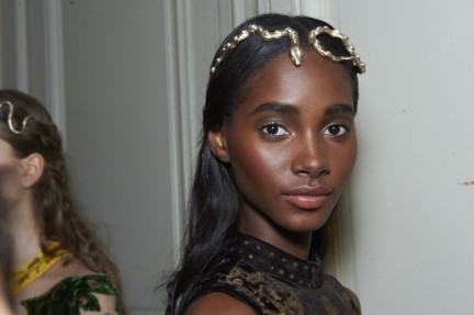 valentino-backstage-haute-couture-spring-summer-2016-123