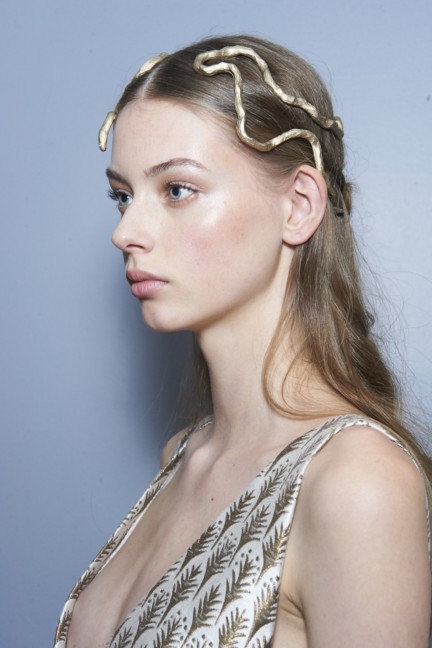 valentino-backstage-haute-couture-spring-summer-2016-126