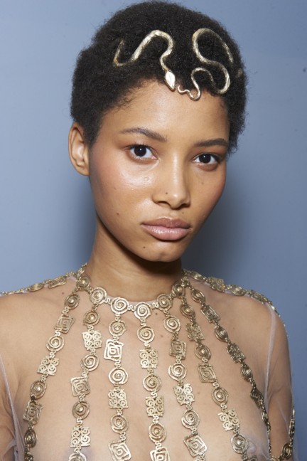 valentino-backstage-haute-couture-spring-summer-2016-133