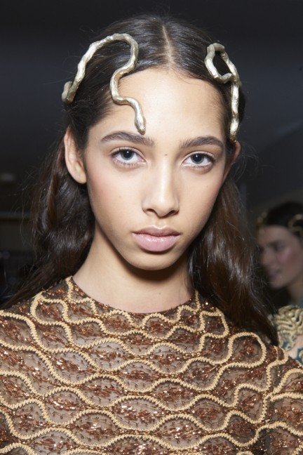 valentino-backstage-haute-couture-spring-summer-2016-134