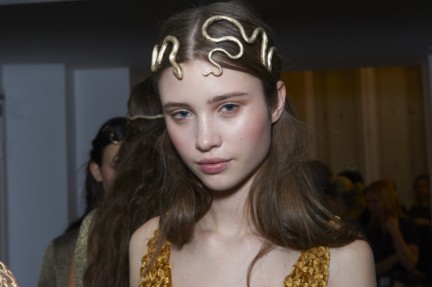 valentino-backstage-haute-couture-spring-summer-2016-136