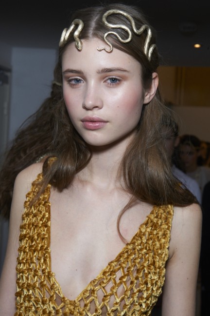 valentino-backstage-haute-couture-spring-summer-2016-138