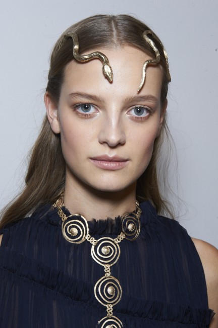 valentino-backstage-haute-couture-spring-summer-2016-144