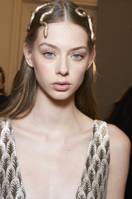 valentino-backstage-haute-couture-spring-summer-2016-158