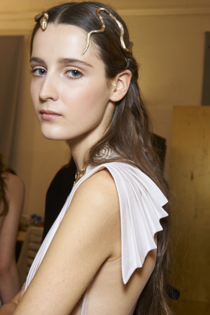 valentino-backstage-haute-couture-spring-summer-2016-164