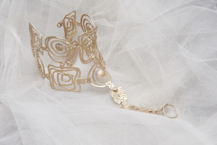 valentino-backstage-haute-couture-spring-summer-2016-27