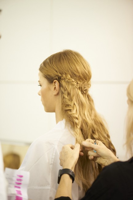 valentino-backstage-haute-couture-spring-summer-2016-47