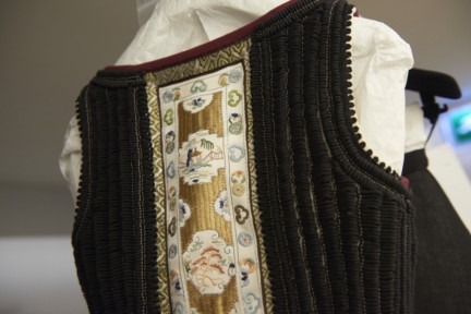 valentino-backstage-haute-couture-spring-summer-2016-54