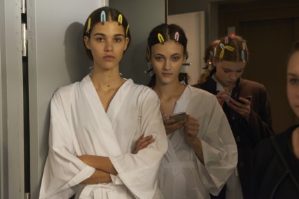 valentino-backstage-haute-couture-spring-summer-2016-71