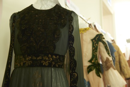 valentino-backstage-haute-couture-spring-summer-2016-74