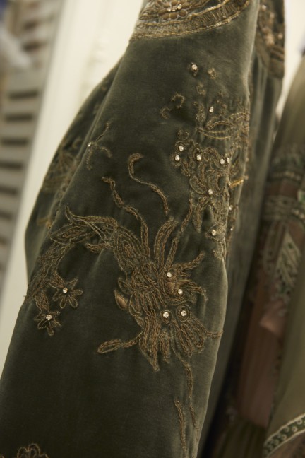 valentino-backstage-haute-couture-spring-summer-2016-94