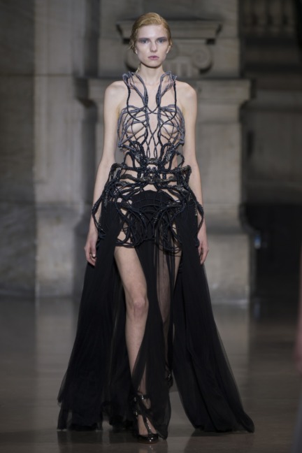 yiqingyin-hc-ss16-24