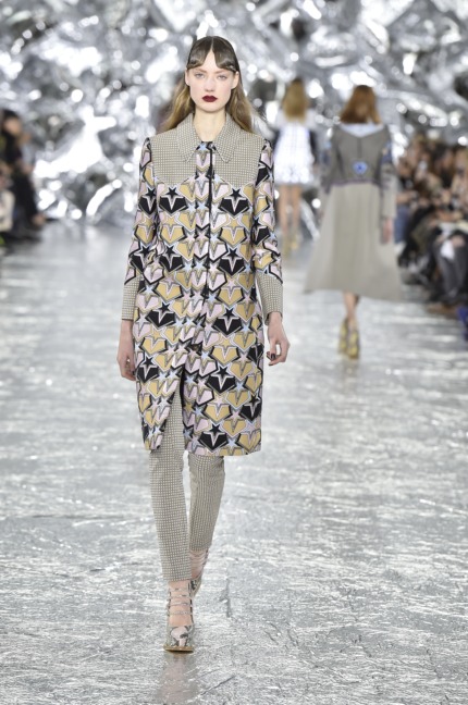 mary-kantrantzou-london-fashion-week-aw-16-runway-11