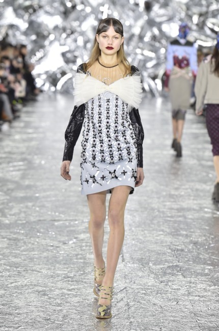 mary-kantrantzou-london-fashion-week-aw-16-runway-8