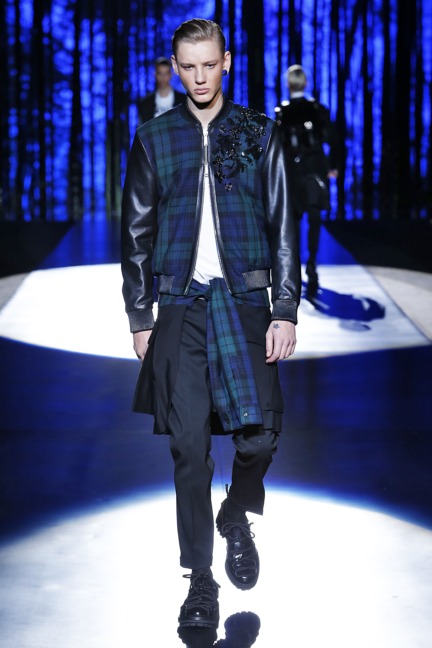 dsquared2-milan-mens-aw-16-30