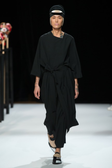 henrik-vibskov-paris-mens-aw-16-3