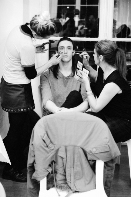 yohji-yamamoto-paris-mens-aw-16-38