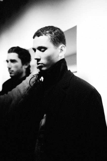 yohji-yamamoto-paris-mens-aw-16-53