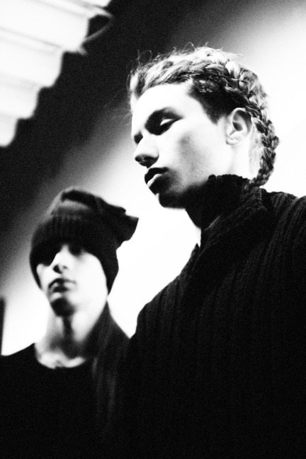 yohji-yamamoto-paris-mens-aw-16-61