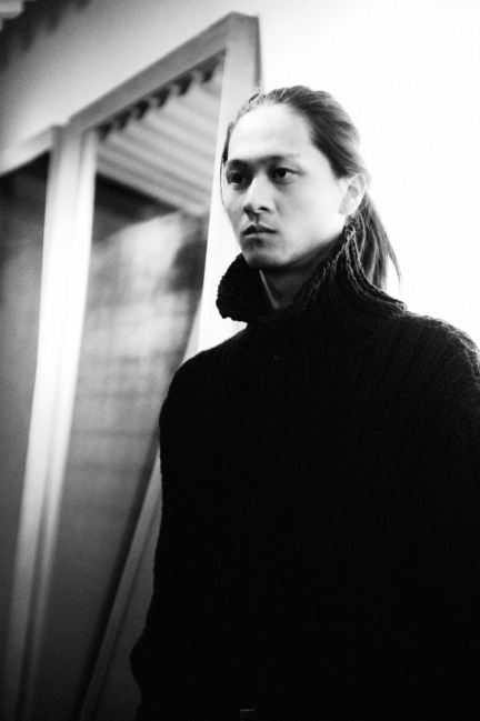 yohji-yamamoto-paris-mens-aw-16-67