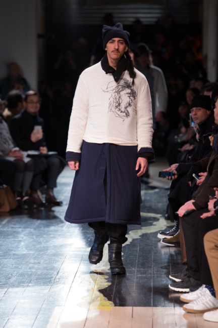 yohji-yamamoto-paris-mens-aw-16-37