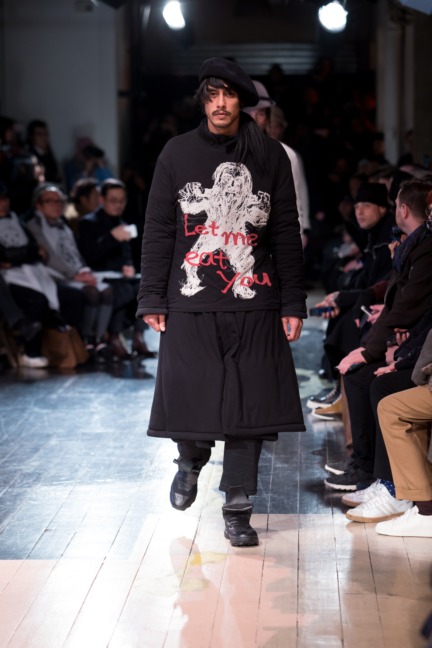 yohji-yamamoto-paris-mens-aw-16-38