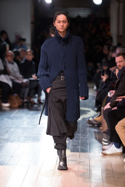yohji-yamamoto-paris-mens-aw-16-9