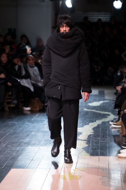 yohji-yamamoto-paris-mens-aw-16