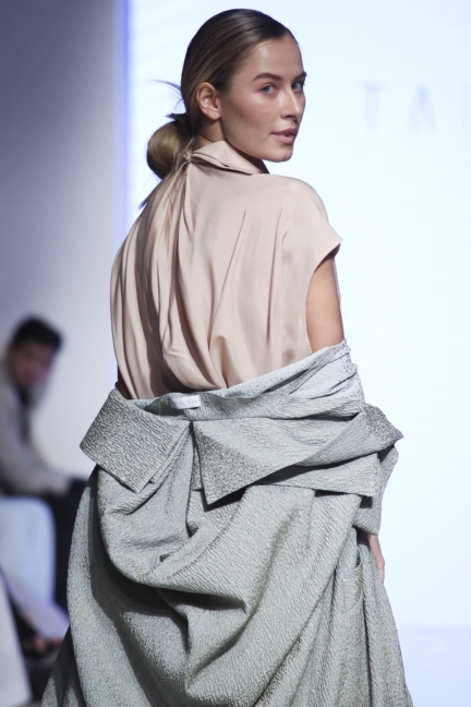 bav-tailor-arab-fashion-week-ss20-dubai-8250