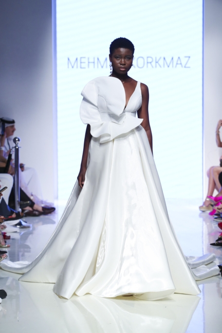 mehmet-korkmaz-arab-fashion-week-ss20-dubai-1599