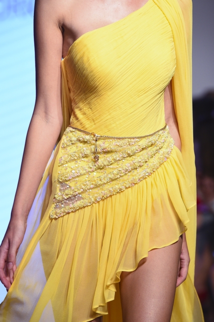 mehmet-korkmaz-arab-fashion-week-ss20-dubai-6918